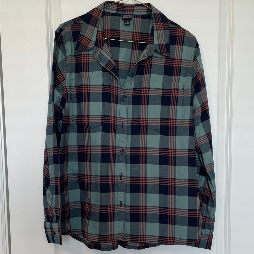 Patagonia Plaid Button-Down Shirt in Teal, Navy & Rust